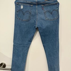 Levi’s wedgie skinny fit size 27